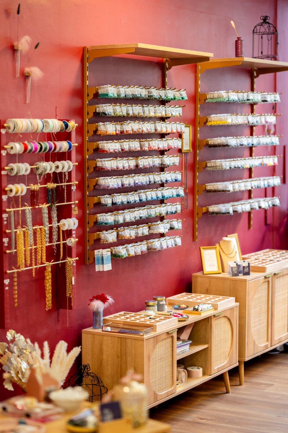 atelier de création de bijoux avec des perles